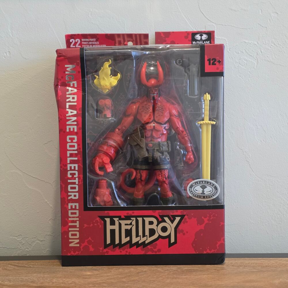 McFarlane Collector Edition Hellboy Platinum Chase Action Figure #60 New